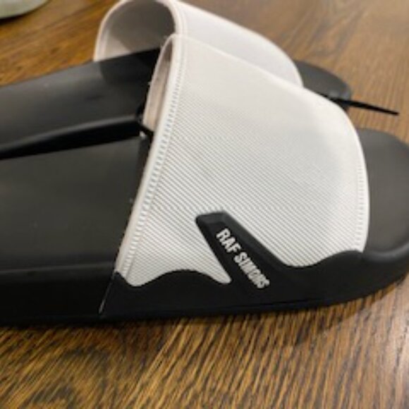 Clearout- NWOT The Raf Simons Astra Slides sz 45 - Picture 4 of 7